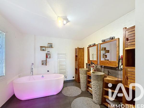 Maison (prestige) à vendre 8 pièces 236 m² Balbigny