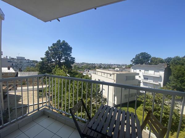 QUARTIER GUIST HAU T1 MEUBLE AVEC PETITE TERRASSE, Nantes 44000