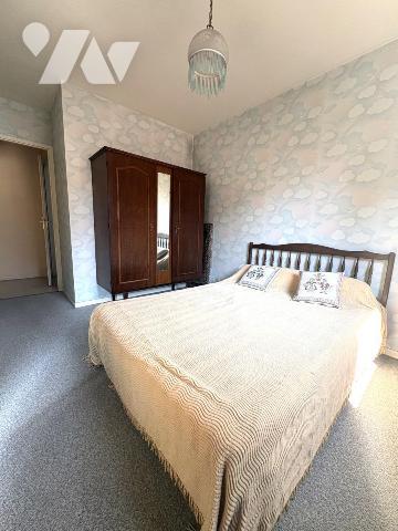 APPARTEMENT T3 - BALCON-TERRASSE - CENTRE SALLANCHES
