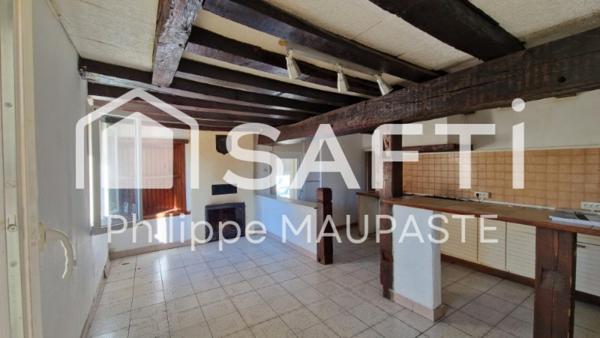 jolie Maison de Ville située à 9km de la charité sur Loire