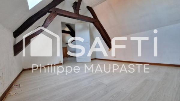 jolie Maison de Ville située à 9km de la charité sur Loire