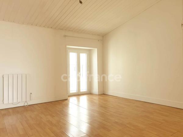Un lot de 4 appartements à vendre sur SAUJON (17) - Centre ville