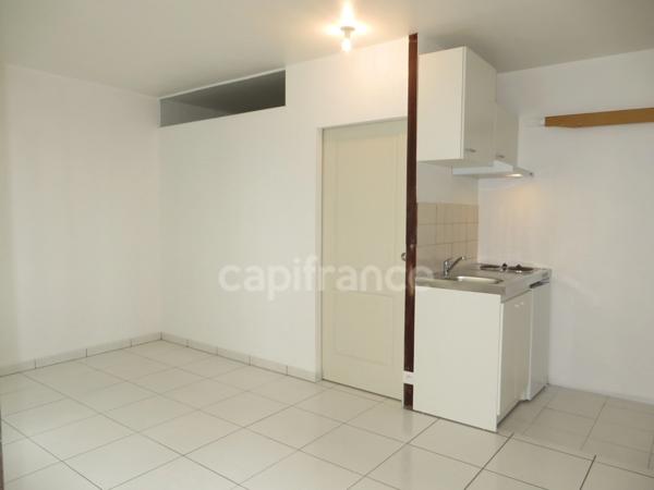 Un lot de 4 appartements à vendre sur SAUJON (17) - Centre ville
