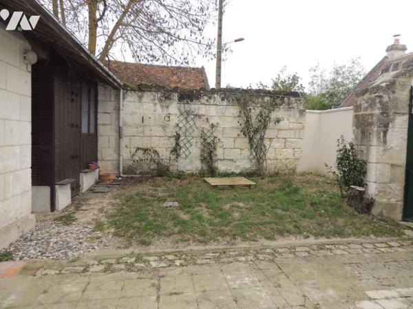 Belle maison de ville avec jardin et caves