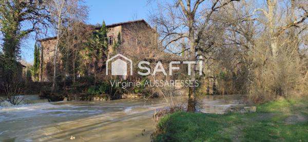 Moulin à eau du XIXe siècle avec fort potentiel