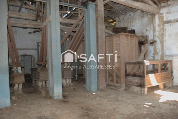 Moulin à eau du XIXe siècle avec fort potentiel