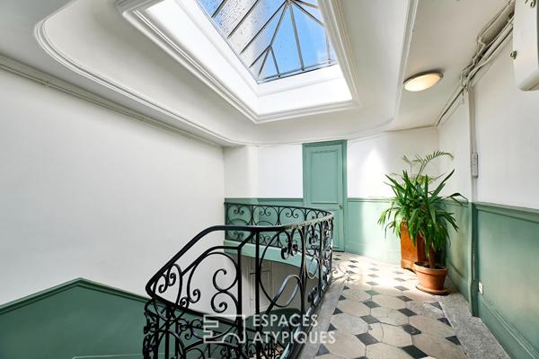 Duplex en dernier étage avec vue sur la Place des Vosges
