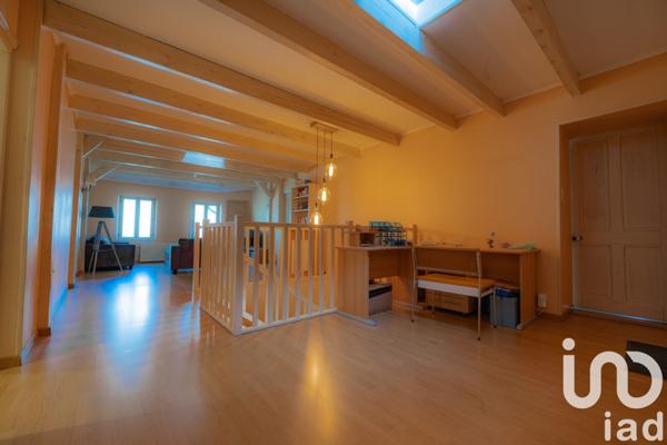 Maison 7 pièces de 182 m² à Magland (74300)