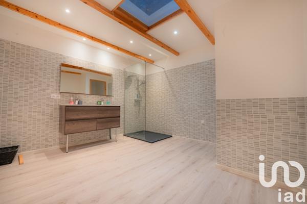 Maison 7 pièces de 182 m² à Magland (74300)