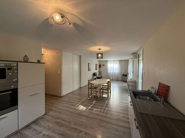 Maison avec appartement à Saint-Féliu-d'Avall