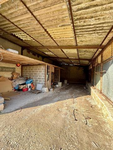 Maison individuelle avec nombreuses dépendances