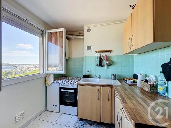 Appartement T5 à vendre  5 pièces - 73,15 m 2   SETE  - 34