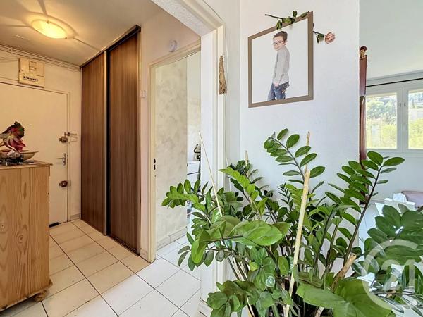 Appartement T5 à vendre  5 pièces - 73,15 m 2   SETE  - 34