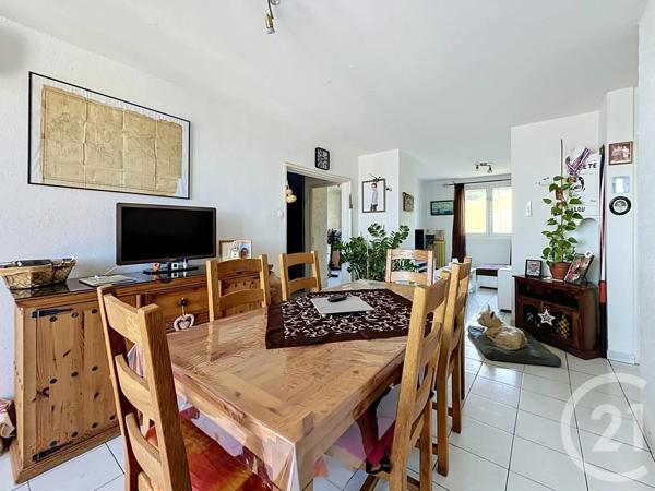 Appartement T5 à vendre  5 pièces - 73,15 m 2   SETE  - 34