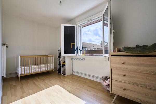 CHARMANTE MAISON SEMI-INDIVIDUELLE - SECTEUR RECHERCHÉ