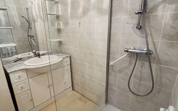 Appartement à vendre    1 pièce • 33 m2 Dijon