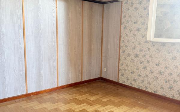 Maison à vendre    2 pièces •  Marseille 11