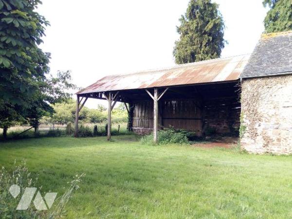 Entre MAYENNE et VILLAINES-LA-JUHEL (53), un ensemble immobilier composé :
- d'une maison d'ha...