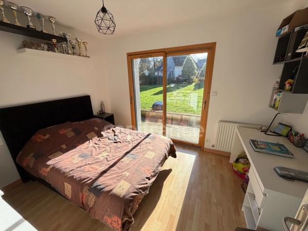 EXCLUSIVITÉ - A 5 minutes de Carhaix-Plouguer - PRESTATIONS HAUT DE GAMME - Magnifique Maison à vendre 7 pièces (22) DPE C