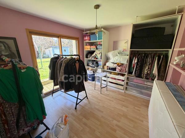 EXCLUSIVITÉ - A 5 minutes de Carhaix-Plouguer - PRESTATIONS HAUT DE GAMME - Magnifique Maison à vendre 7 pièces (22) DPE C