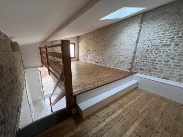 Appartement à louer |  MORNAC SUR SEUDRE |  3 pièces | 69 m²