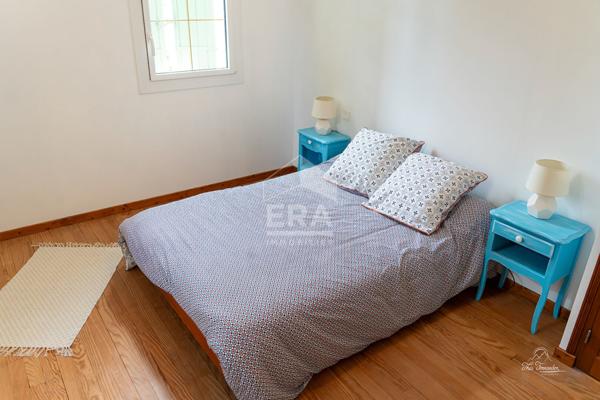 villa avec piscine et parc arboré