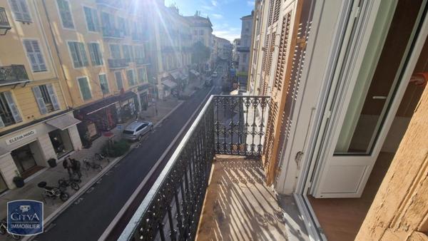 Local commercial à louer 100m²