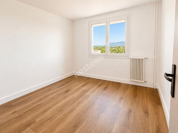 Appartement La Garde  4 pièce(s) 84 m2