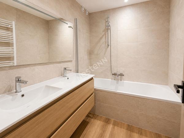Appartement La Garde  4 pièce(s) 84 m2