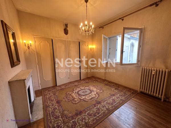 LE PORT  3 PIÈCES 65 M² TRAVERSANT À RÉNOVER  BALCON et CELLIER
