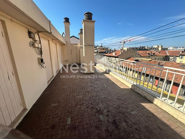 LE PORT  3 PIÈCES 65 M² TRAVERSANT À RÉNOVER  BALCON et CELLIER