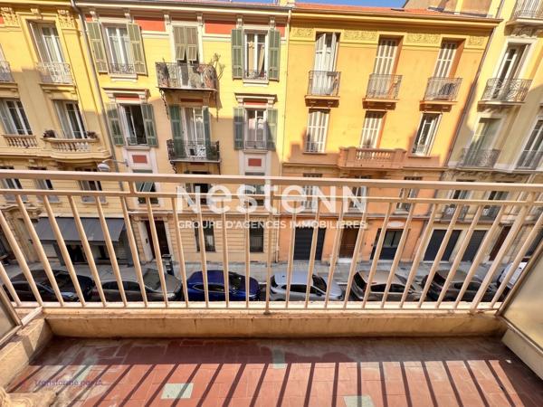LE PORT  3 PIÈCES 65 M² TRAVERSANT À RÉNOVER  BALCON et CELLIER