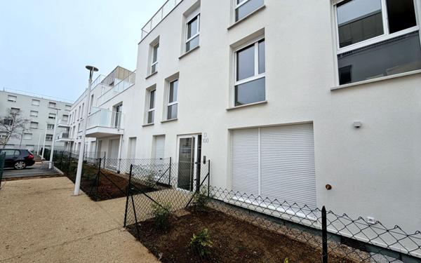 Appartement à louer    2 pièces •  Carrières-sous-Poissy