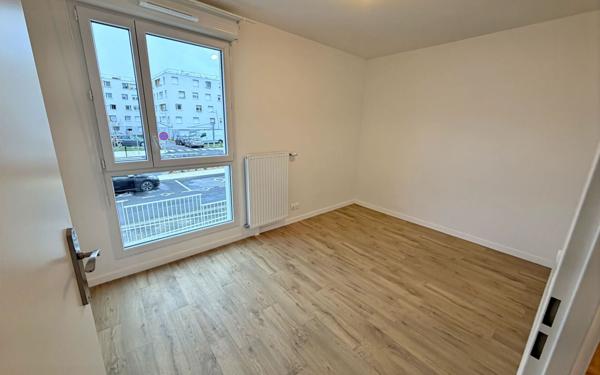 Appartement à louer    2 pièces •  Carrières-sous-Poissy
