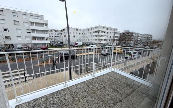 Appartement à louer    2 pièces •  Carrières-sous-Poissy