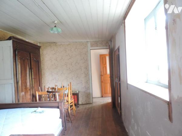 CENTRE BOURG DE LA CHAPELLE NEUVE (Jardin de 1500m²)