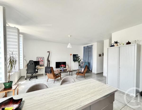 Appartement T3 à vendre  3 pièces - 67,52 m2 VILLEURBANNE - 69