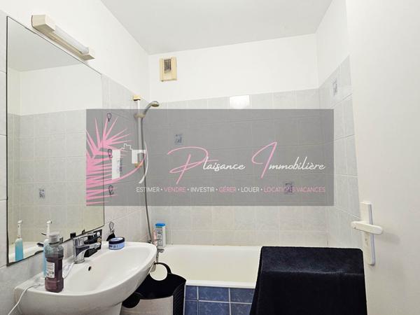 La Rochelle Port-Neuf / La Corniche - Appartement type 2  La rochelle