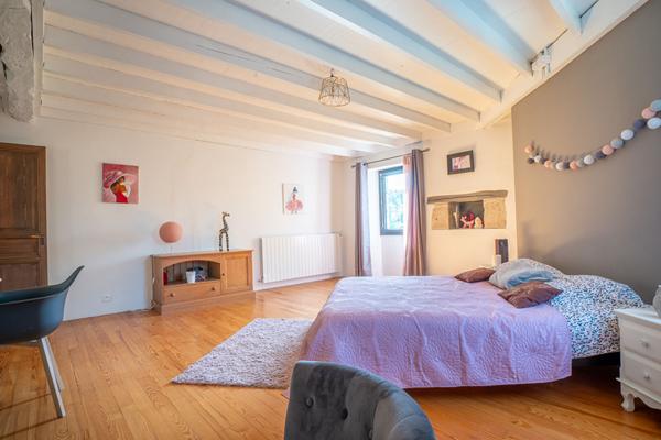 Propriété d'exception rénovée avec élégance dans l'Albret