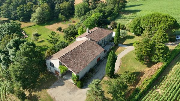 Propriété d'exception rénovée avec élégance dans l'Albret