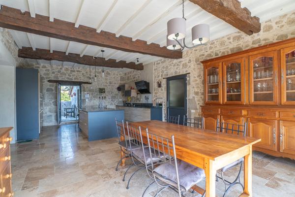 Propriété d'exception rénovée avec élégance dans l'Albret