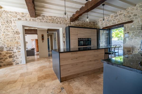 Propriété d'exception rénovée avec élégance dans l'Albret