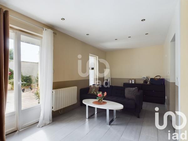 Maison à vendre 6 pièces 143 m² Saint-Fargeau-Ponthierry