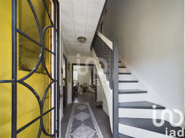 Maison à vendre 6 pièces 143 m² Saint-Fargeau-Ponthierry