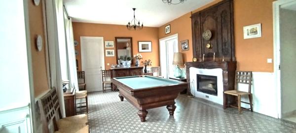 Maison
         12 pièces
        - 320 m² Bien prestige 695 000 € *