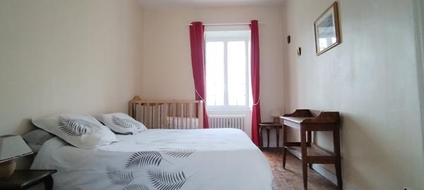 Maison
         12 pièces
        - 320 m² Bien prestige 695 000 € *