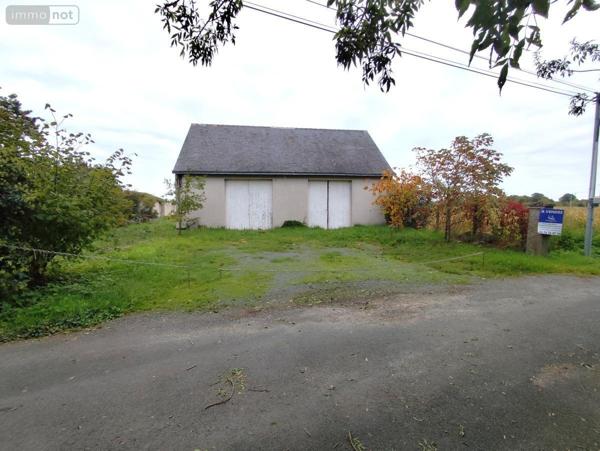 Garage - Parking à vendre à Saint-Georges-sur-Loire dans le Maine-et-Loire (49170), ref : 49005-1352