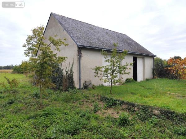 Garage - Parking à vendre à Saint-Georges-sur-Loire dans le Maine-et-Loire (49170), ref : 49005-1352