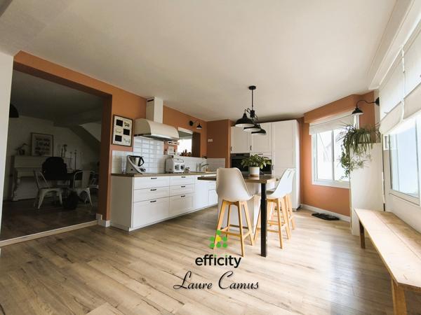 Maison
         4 pièces
        - 226 m² Bien prestige