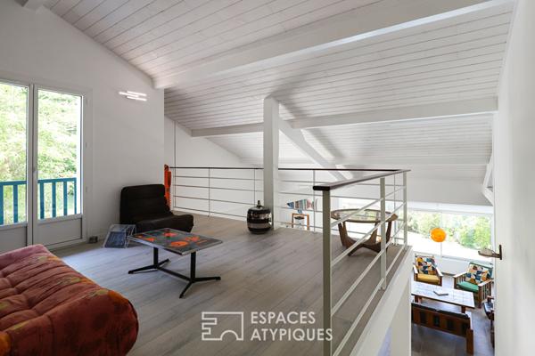 Villa élégante nichée dans un parc arboré